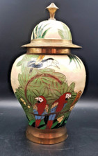 POTICHE , URNE en laiton décore émaillé cloisonné oiseaux perroquet