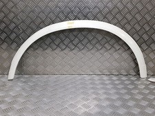 Elargisseur aile arrière droit - Santana S410 / S413 de juillet 1985 à 1998 *