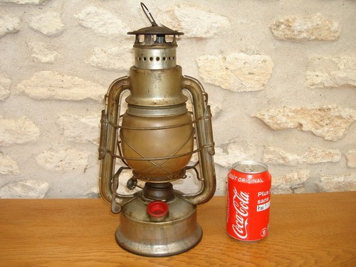 Très ancienne lampe - très, à