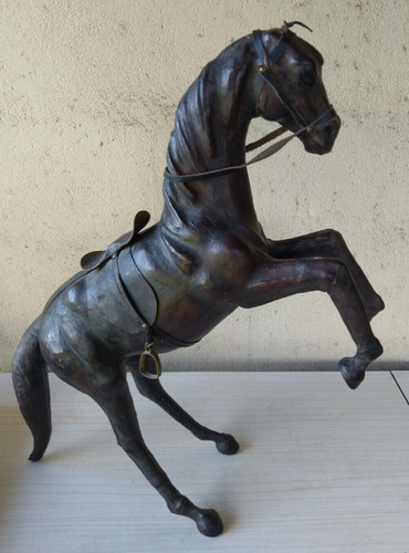 Cheval statue cuir - statue,