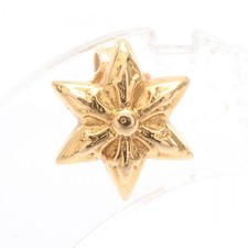 Boucles d'oreilles percées