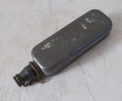 Ancienne burette huile - ancienne,