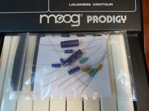 Moog prodigy full - moog, recapping