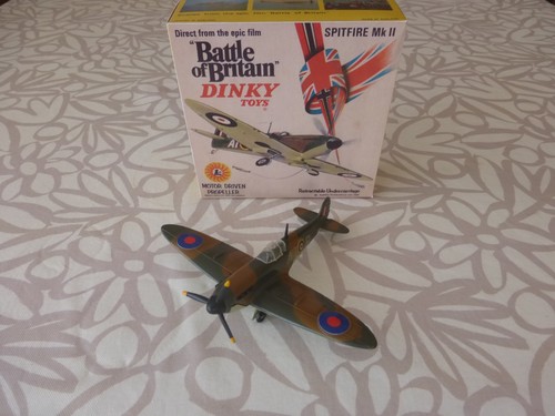Dinky toys avion - avion, 719