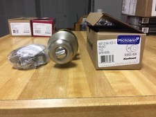 Brand New Kwikset Privacy Door