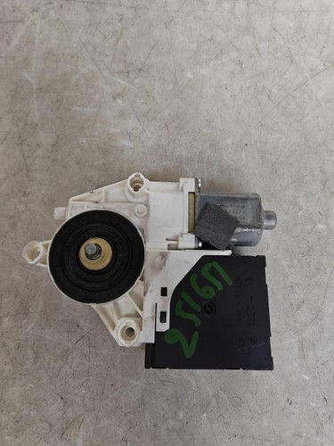 Moteur leve vitre avant gauche