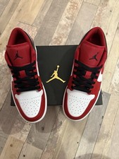 Nike Jordan 1 Low Bulls