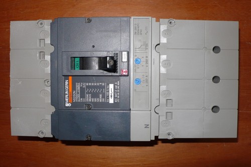 Compact ns250n schneider - compact,