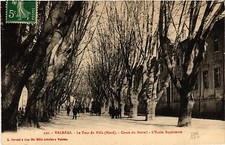 CPA VALREAS - La Tour de Ville (Nord) - Cours du Berteil - L'École (511697)