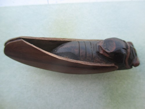 Broche cigale bois - cigale,