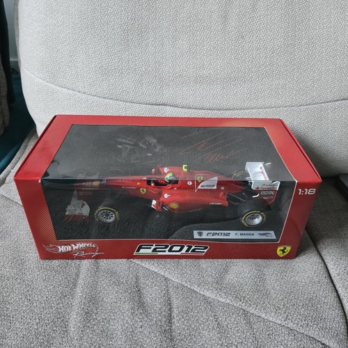 Voiture mattel hot - 1/18,
