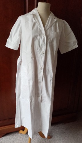 Une blouse travail - blouse,
