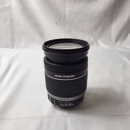 Canon 200mm 3 - 18-200mm, f/3.5-5.6