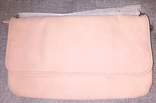 * JEAN-PAUL GAULTIER * TROUSSE DE MAQUILLAGE + MIROIR + CHAÎNETTE * ROSE POUDRE