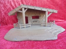 Très Belle Crèche, Bois Fait