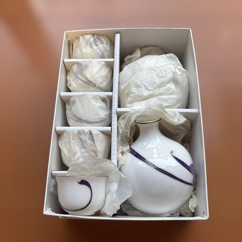 Ensemble tasses saké en - à,