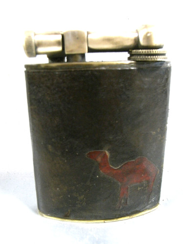 Briquet camel de - ,