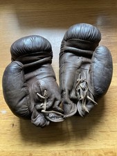 Paire de gants de boxe anciens