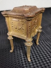 Coffret à bijoux en bronze