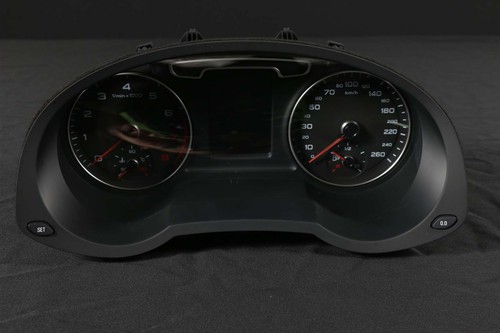 Speedometer instrument cluster