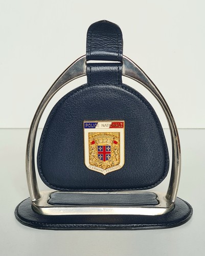 Présentoir etrier cuir - présentoir,