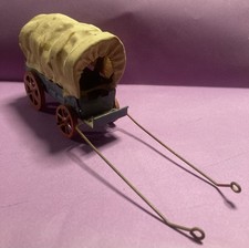 ancien CHARIOT BÂCHÉ FAR-WEST en tôle et tissu 