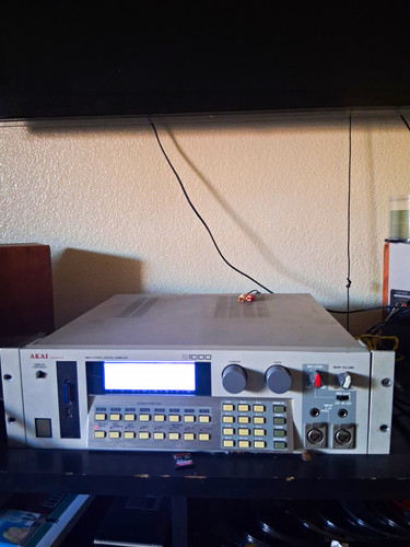 Akai s1000 drive the - s1000, w/