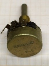 Potentiomètre  10 K ohm Lin  à piste moulée type  axe court