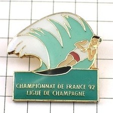 Insigne broche vague de ski