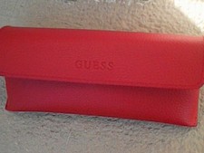 Etui à lunettes rouge GUESS