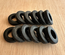 Lot de 12 pneus pour jantes