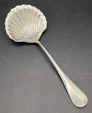 Pelle à fraises métal argenté orfèvre Cailar-Bayard décor coquille dos strié