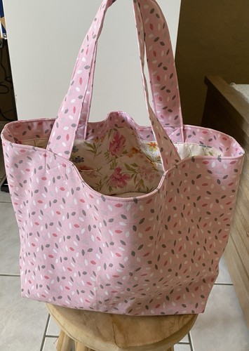 Sac main - À,
