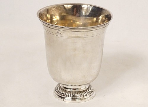 Timbale piedouche argent