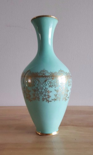 Stunning jade green - w, gold