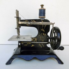 MACHINE A COUDRE D'ENFANT EN TÔLE  "BABY"  -  JOUET - BON ÉTAT