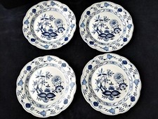 4 Assiettes à dessert Royal Boch  Décor "Oignons bleus"