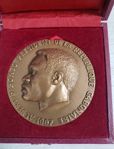Médaille albert bongo - albert,