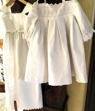 baptême ancien ensemble robe + manteau +2 bonnets