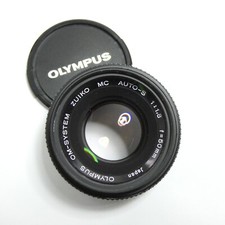 OLYMPUS OM-SYSTEM ZUIKO MC AUTO-S 50mm 1:1.8 FILTRE HOYA 49mm SKYLIGHT (1B)