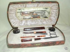 Ancien nécessaire à manucure