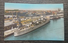 PORT AUTONOME DE BORDEAUX LE CROISEUR DUGUAY TROUIN DEVANT LES QUINCONCES