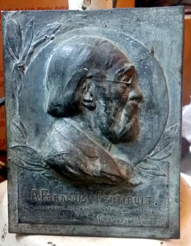Plaque bas relief - plaque,