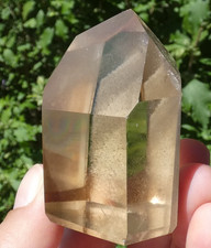 Quartz poli taillé miel 5.5x4cm minéral collection pierre lithothérapie rieki