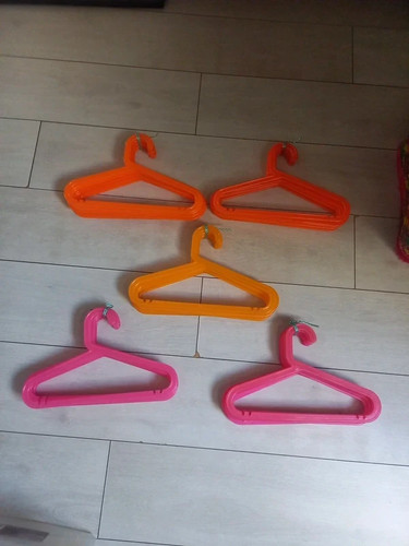 Lot cintres enfant - 50,
