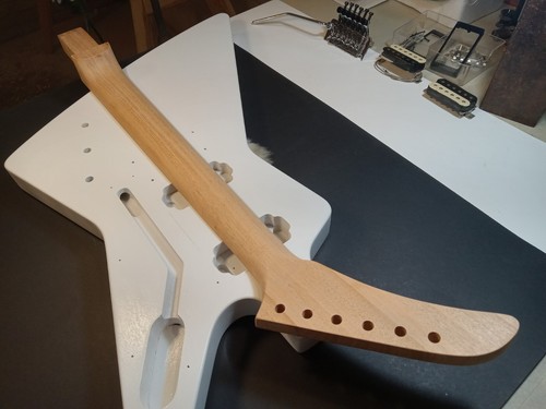 Explorer replacement guitar - explorer,