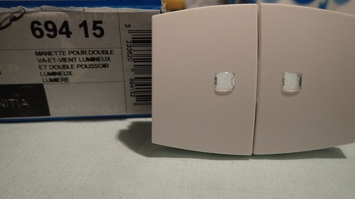 Arnould initia 69415 - -,