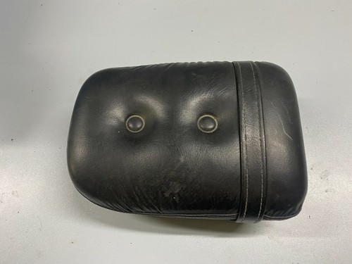 Une selle siege arriere - une,