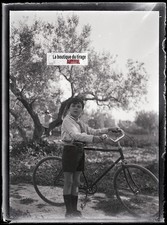 Jeune garçon, vélo, photo ancienne plaque verre, négatif noir & blanc, 9x12 cm