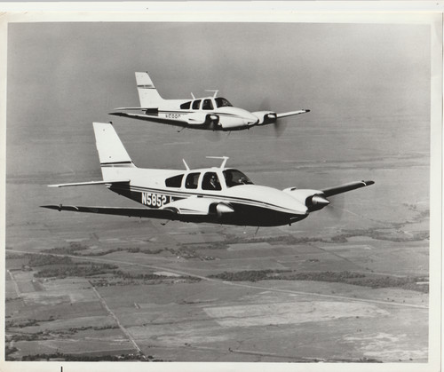 Beechcraft baron b55 c55 - baron,